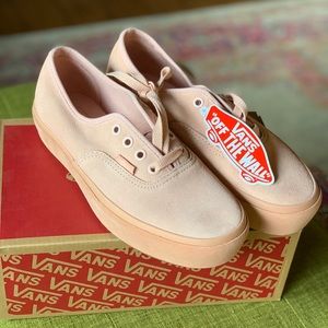 Vans Women’s Authentic Platform Suede size 6.5